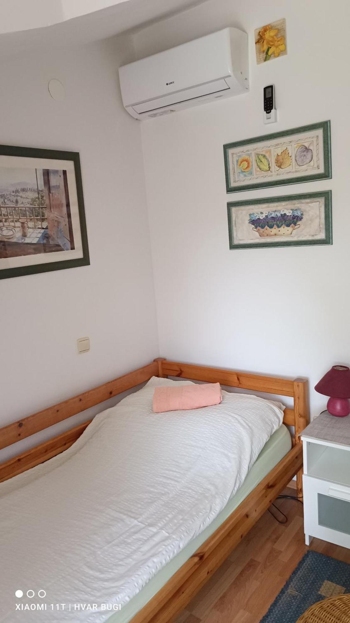 Adrienn Apartments Stari Grad  Rum bild