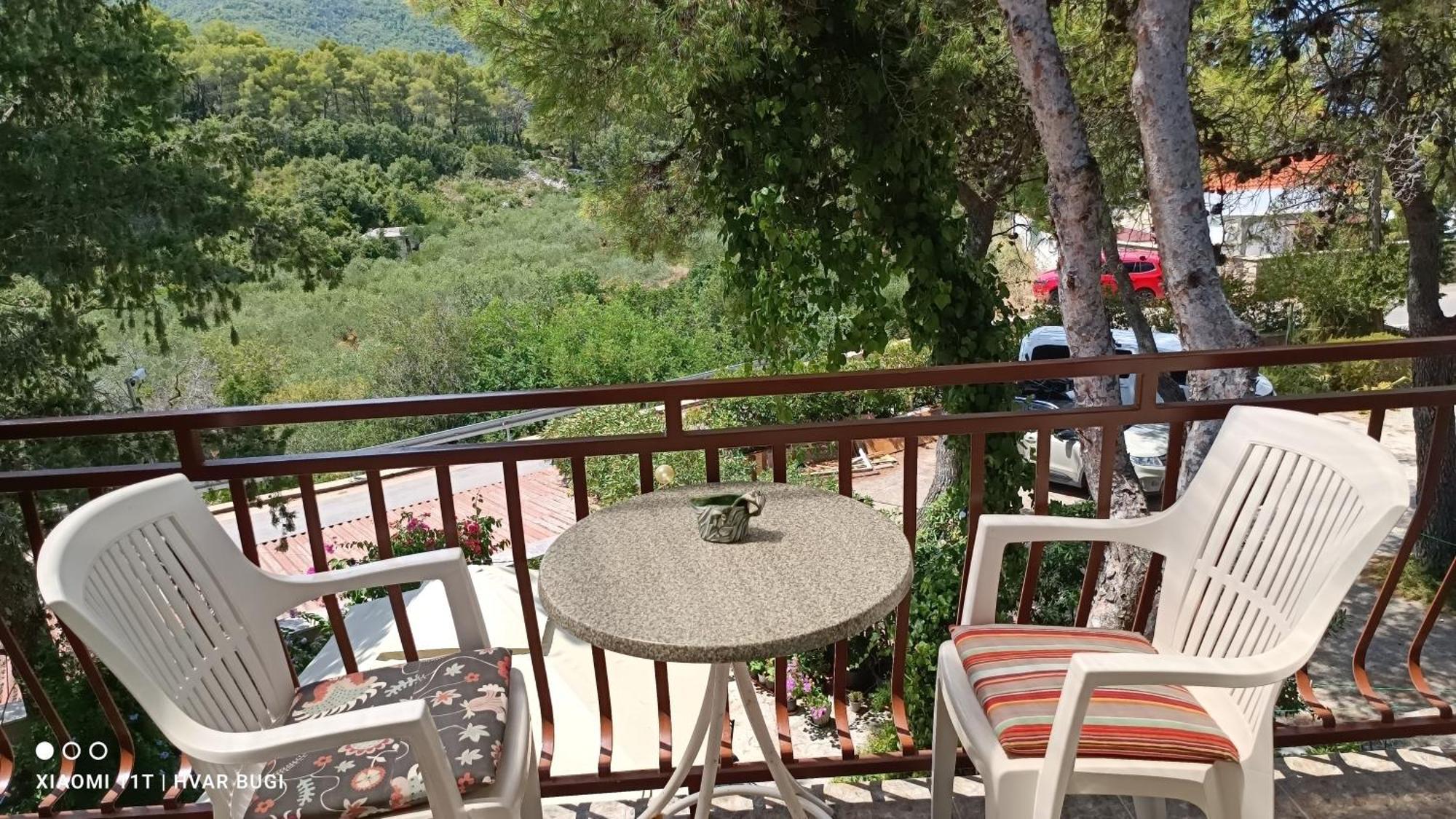 Adrienn Apartments Stari Grad  Rum bild